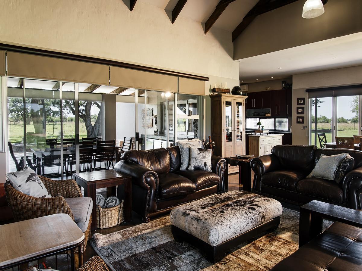 Buffalo Thorn Tree Lodge Swartruggens Ngoại thất bức ảnh